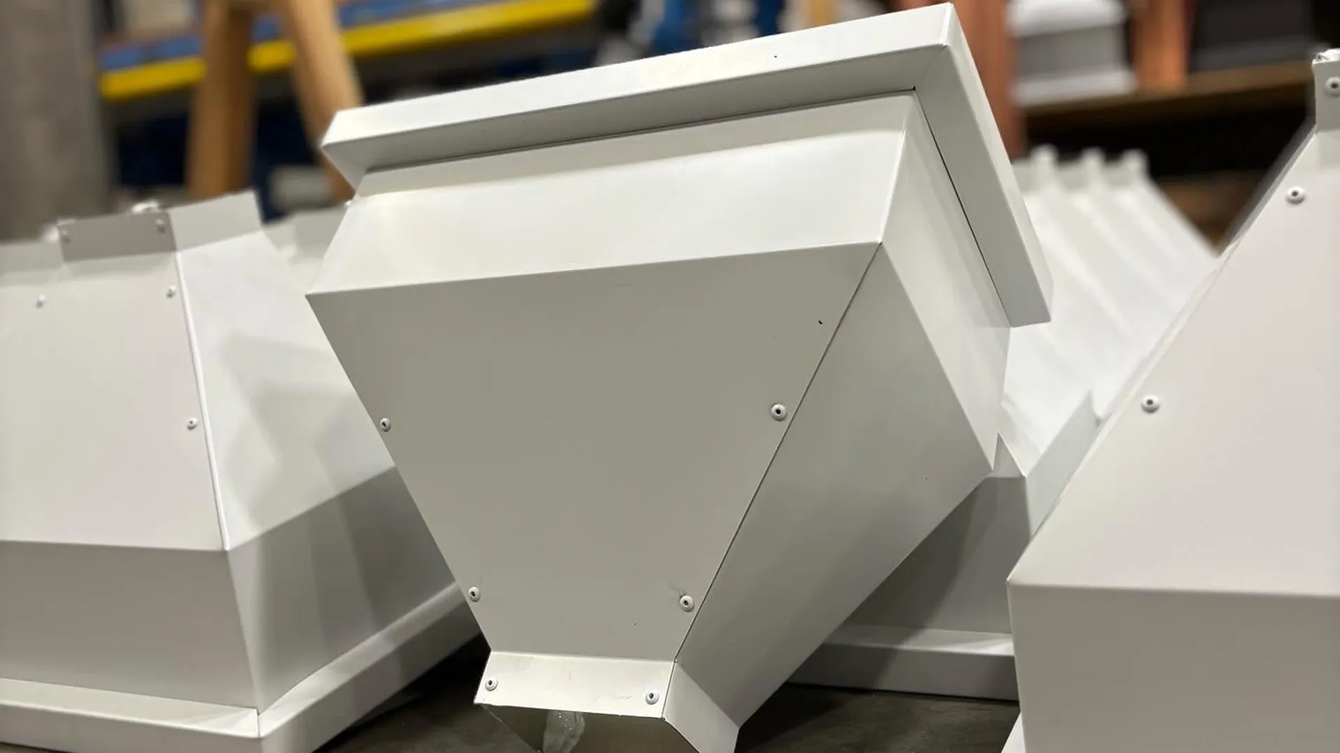 White Aluminum Standard Conductor Head