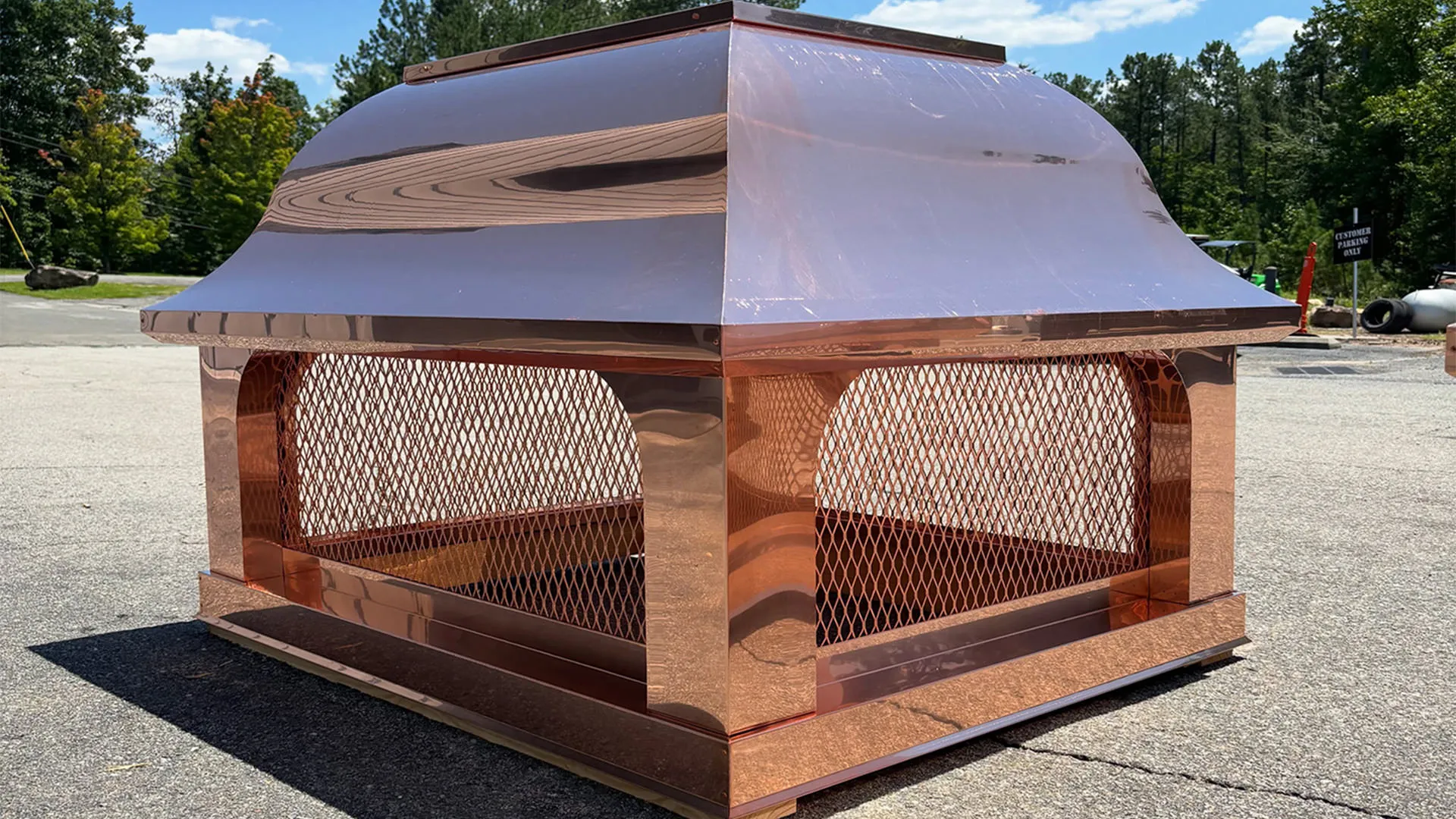 Copper bell-roof chimney cap