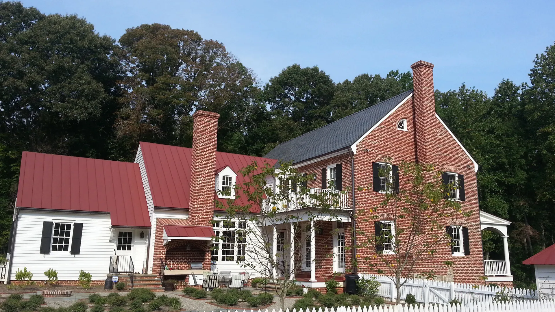 Mechanical Double Lock Standing Seam Colonial Red Aluminum Roof Panel Installation