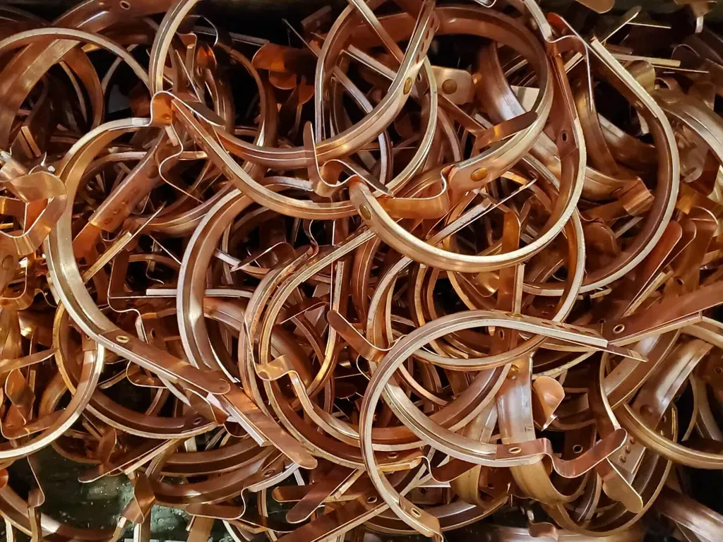 #15 Fascia Mount Half Round Gutter Lead Coated Copper Bar Hanger