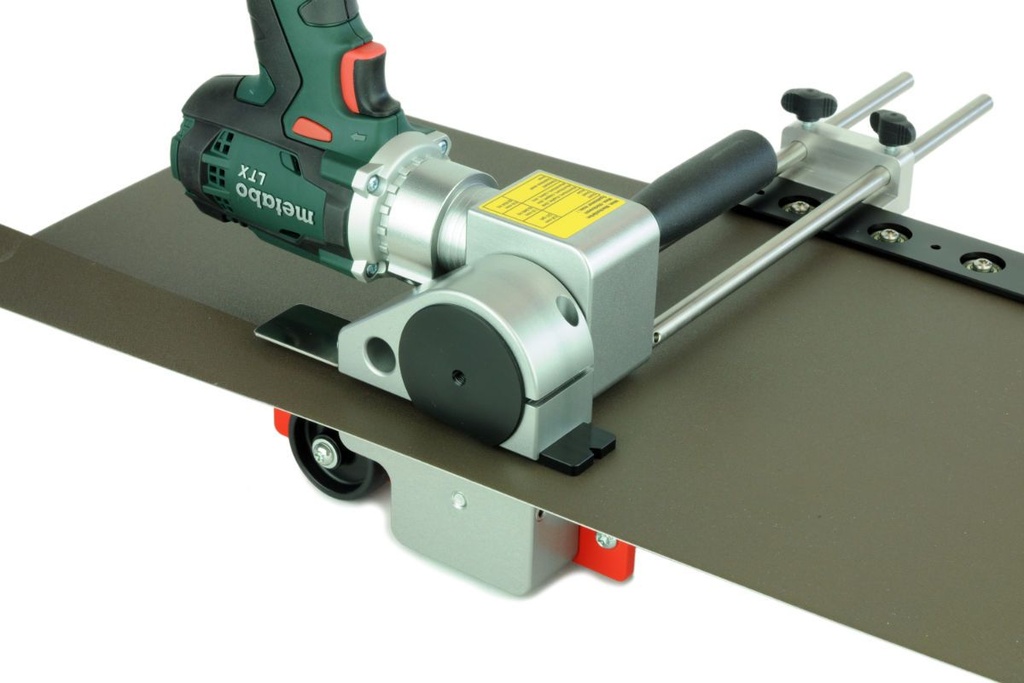 WUKO 1022 Cordless 18V Sheet Metal Clipper/Cutter