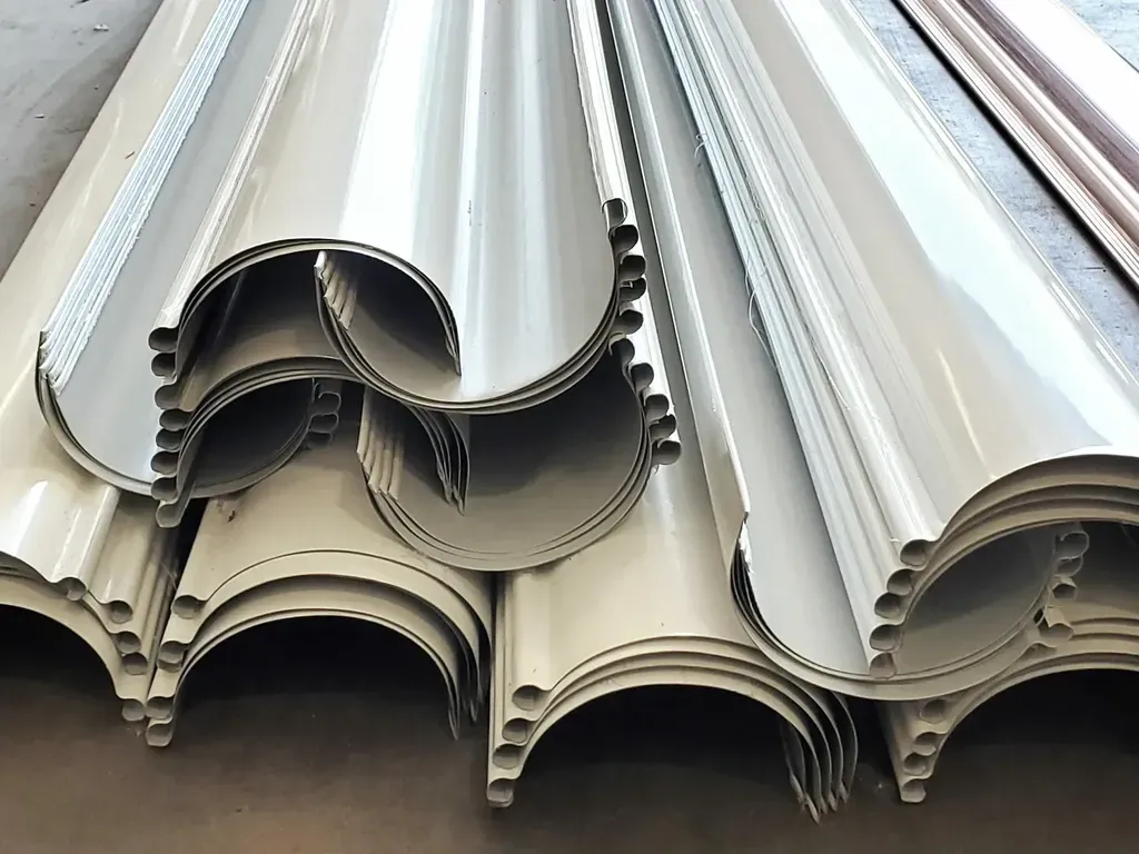Reverse Bead 24 Gauge Kynar Steel Half Round Gutter - 3