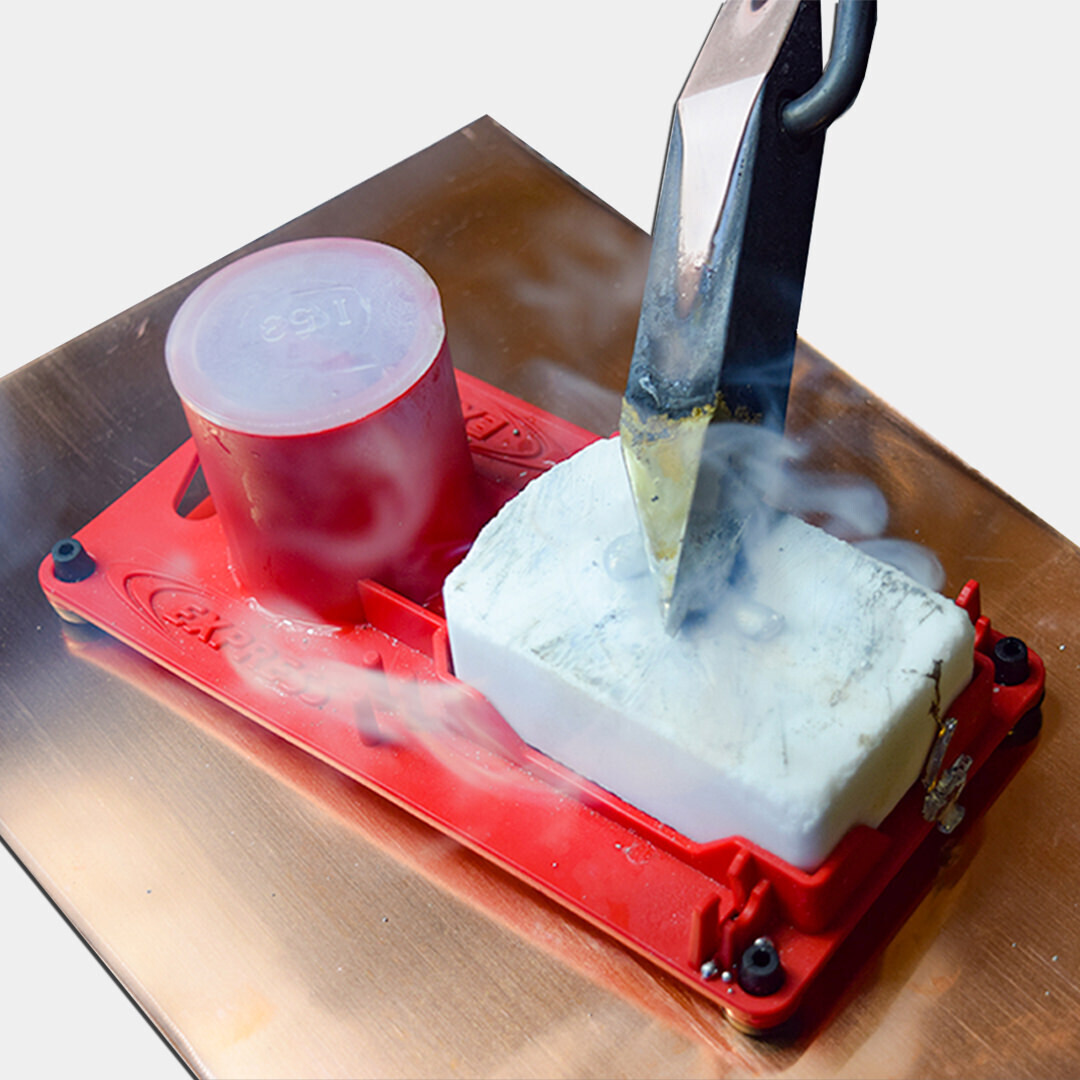 [GB9640] Soldering Flux Holder with Sal Ammoniac Block